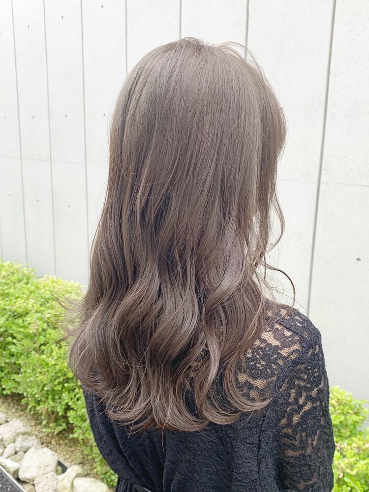 ブリーチ無し 透明感たっぷりミルクティーベージュ Acqua Aoyama アクア アオヤマ 岡田英美の髪型 ヘアスタイル ヘアカタログ情報 Yahoo Beauty ヤフービューティー