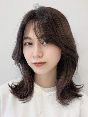 22年夏 韓国風 ミディアムの髪型 ヘアスタイル ヘアカタログ 人気順 Yahoo Beauty ヤフービューティー