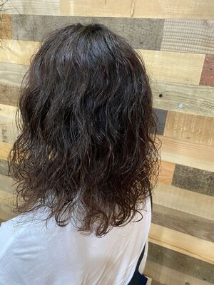 21年秋冬 40代 スパイラルパーマの新着ヘアスタイル 髪型 ヘアアレンジ Yahoo Beauty