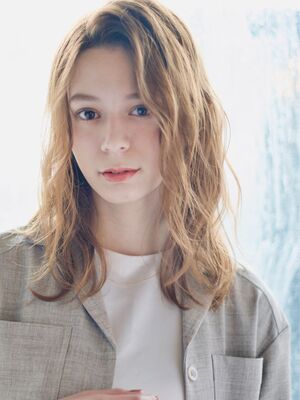 21年秋冬 前髪なし セミロングの新着ヘアスタイル 髪型 ヘアアレンジ Yahoo Beauty