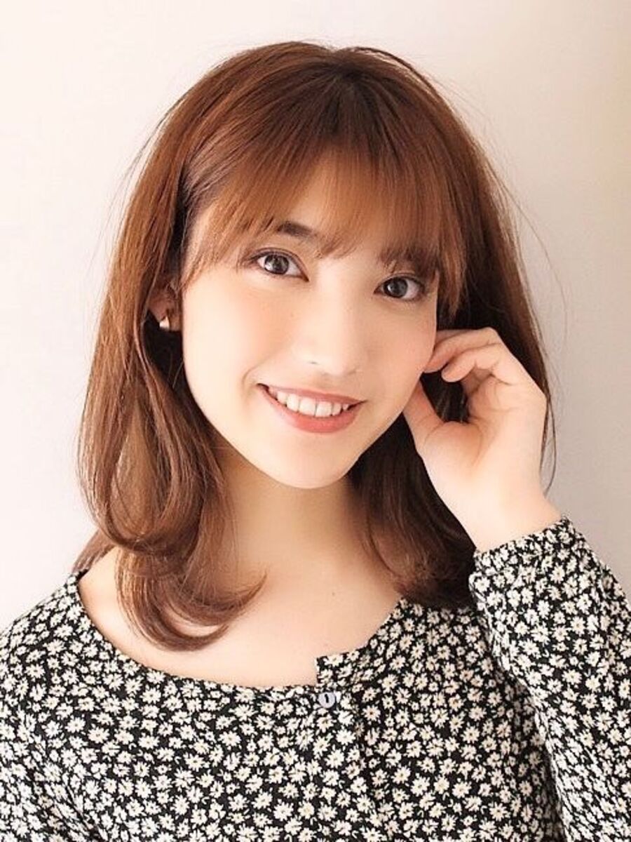 ワンカールで揺れるレイヤーが可愛い ミディアムレイヤー 伊良波香里のヘアスタイル情報 Yahoo Beauty