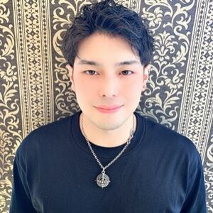 スタイリスト 佐藤 雄一郎 Earthの美容師 ヘアスタイル情報 Yahoo Beauty