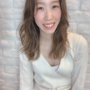 スタイリスト Lipps表参道 辻里穂の美容師 ヘアスタイル情報 Yahoo Beauty