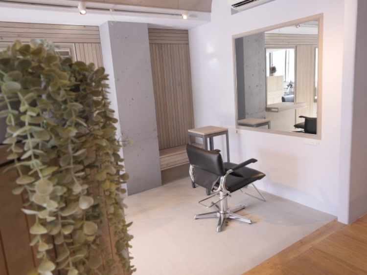 Hair Spa Likklemore 上野御徒町店 ヘアアンドスパリコモウエノオカチマチ 湯島 上野広小路の美容院 美容室 ヘアサロン情報 Yahoo Beauty ヤフービューティー