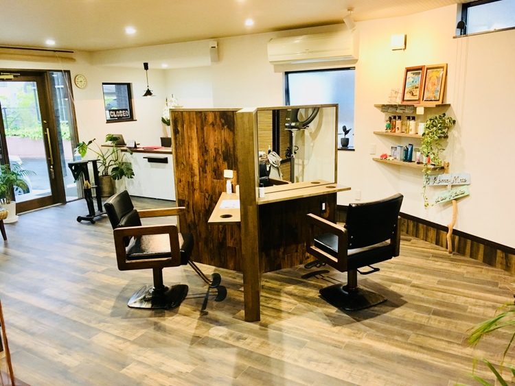 private hair salon Latir