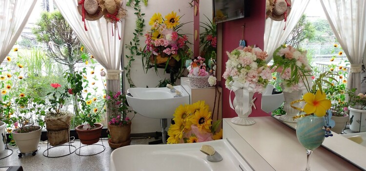 イチマルナナ理容室の画像