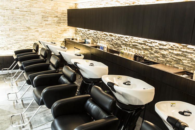 クロードモネ H2o アヴェダ 渋谷ヒカリエshinqs店 クロードモネ エイチツーオー アヴェダシブヤヒカリエシーンクステン のサロン情報 Yahoo Beauty